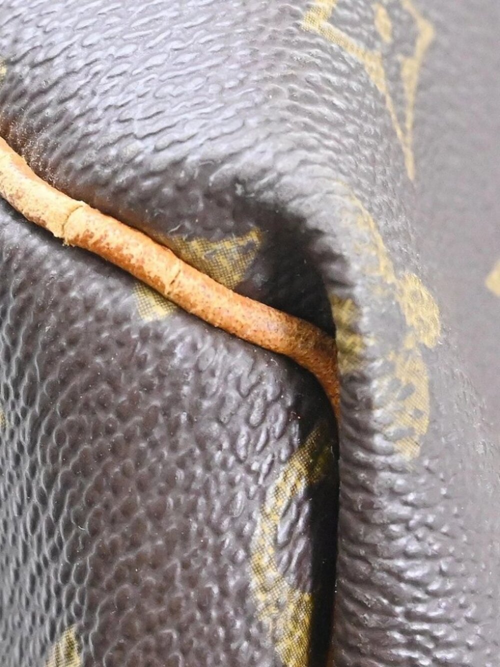 LOUIS VUITTON KEEPALL BANDOULIERE 60 DUFFLE - Picture 10 of 14